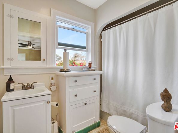 3867 3rd Avenue, Los Angeles CA 90008
