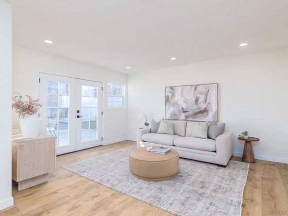 1674 Evergreen Street, San Diego CA 92106