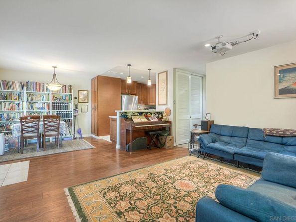 12553 Caminito De La Gallarda, San Diego CA 92128