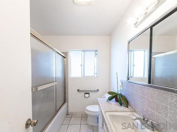 1716 Watson Way, Vista CA 92083