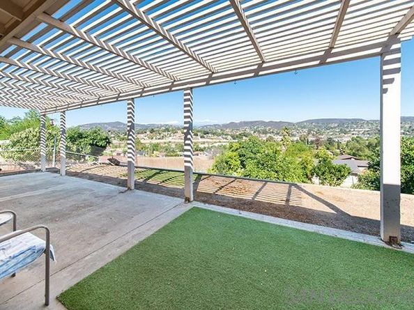 1716 Watson Way, Vista CA 92083