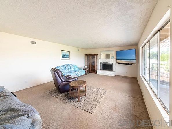 1716 Watson Way, Vista CA 92083