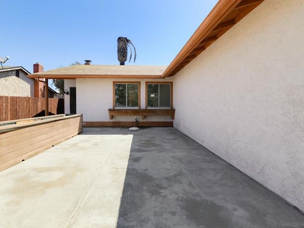 531 Bluffview Rd, Spring Valley CA 91977
