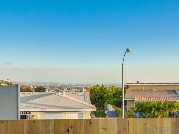 3001 Hartman Way, San Diego CA 92117