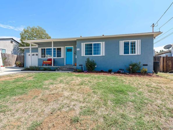 3551 Trophy Dr, La Mesa CA 91941
