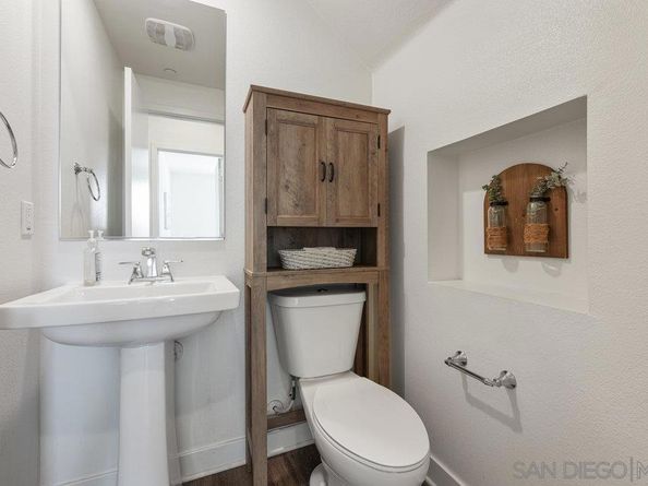 8894 Trailridge Ave, Santee CA 92071