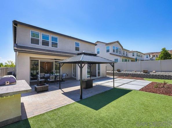 8894 Trailridge Ave, Santee CA 92071