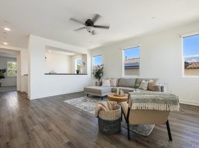 8894 Trailridge Ave, Santee CA 92071