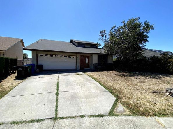 6035 Harps Ct, San Diego CA 92114
