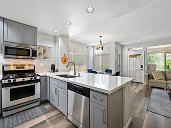 12620 Carmel Country Rd