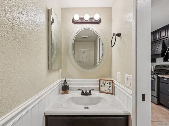 9607 Kumquat Dr, Lakeside CA 92040