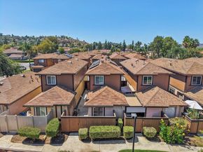 9607 Kumquat Dr, Lakeside CA 92040