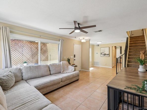 9607 Kumquat Dr, Lakeside CA 92040