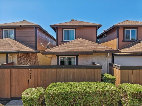 9607 Kumquat Dr, Lakeside CA 92040