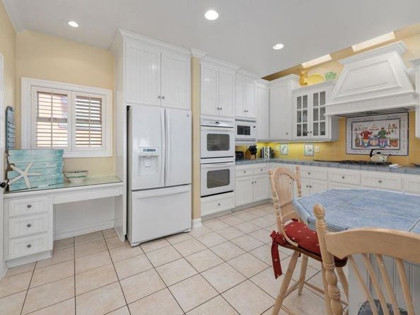 2740 Ocean Front Walk, San Diego CA 92109