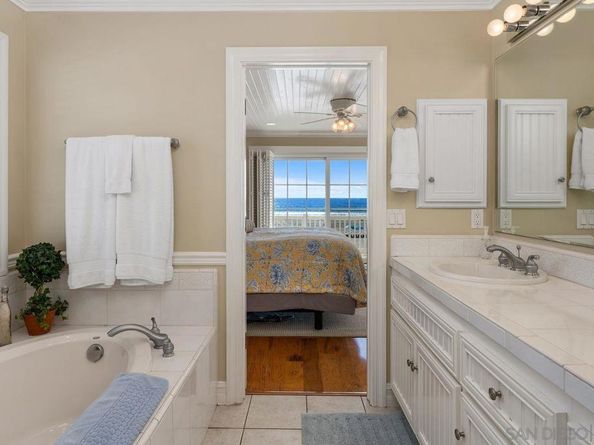 2740 Ocean Front Walk, San Diego CA 92109