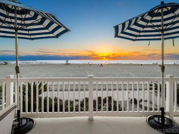 2740 Ocean Front Walk