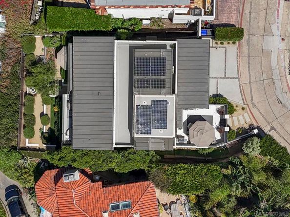 1586 Crespo Dr, La Jolla CA 92037
