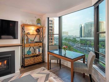 500 W Harbor Drive
