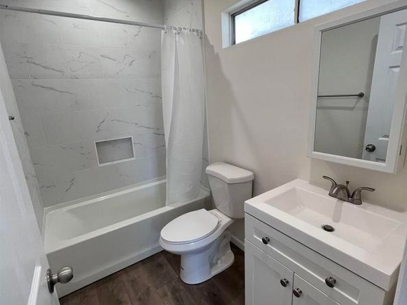 1223 Division St, Oceanside CA 92054