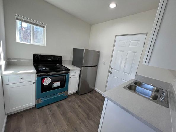 1223 Division St, Oceanside CA 92054