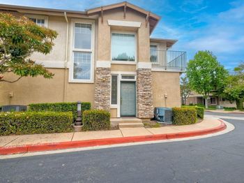 9633 West Canyon Terrace
