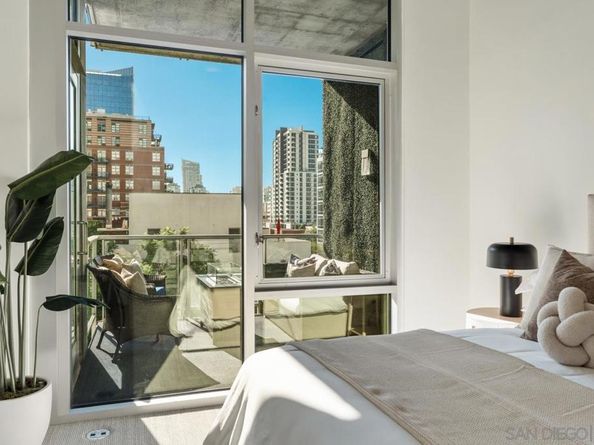 1025 Island Ave 402, San Diego CA 92101
