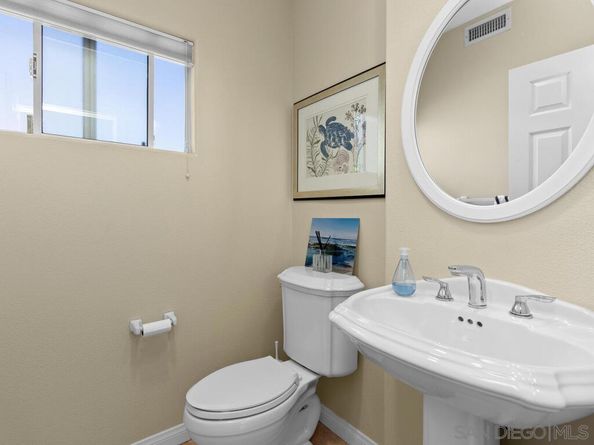 7517 Jerez Ct B, Carlsbad CA 92009