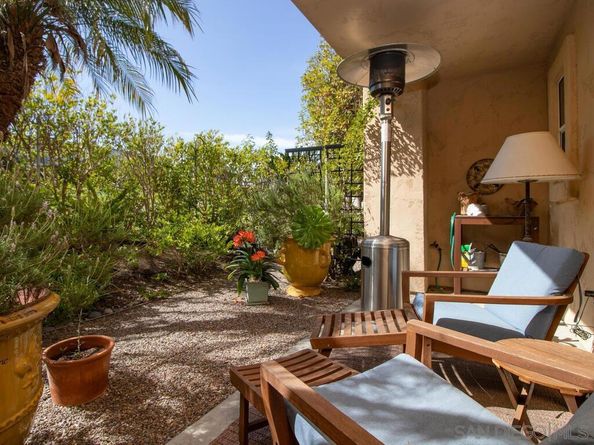 7517 Jerez Ct B, Carlsbad CA 92009