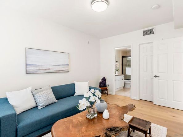 7520 Draper Ave 3, La Jolla CA 92037