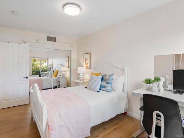 7520 Draper Ave 3, La Jolla CA 92037