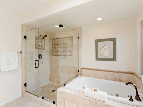 7520 Draper Ave 3, La Jolla CA 92037