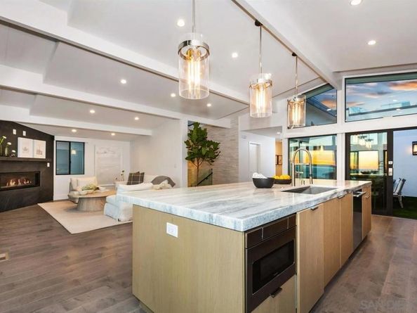 5527 Calumet Ave, La Jolla CA 92037