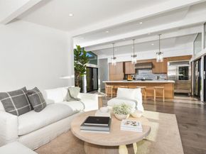 5527 Calumet Ave, La Jolla CA 92037