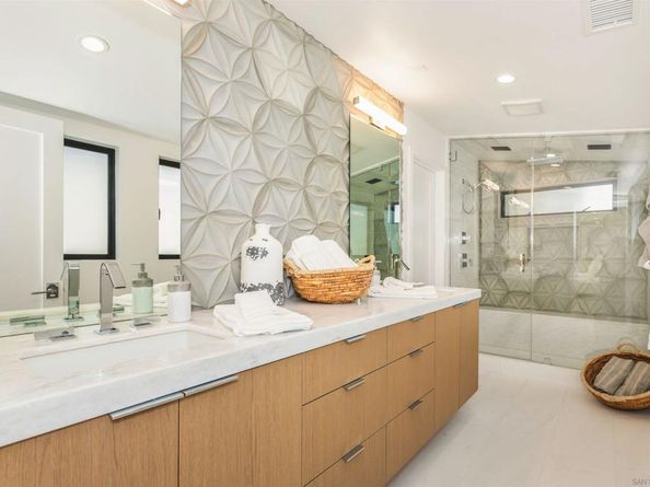 5527 Calumet Ave, La Jolla CA 92037