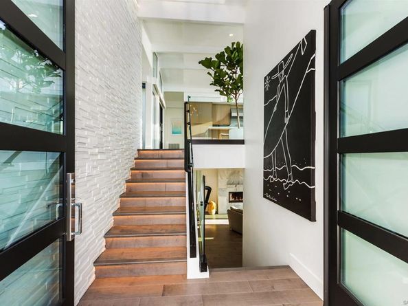 5527 Calumet Ave, La Jolla CA 92037