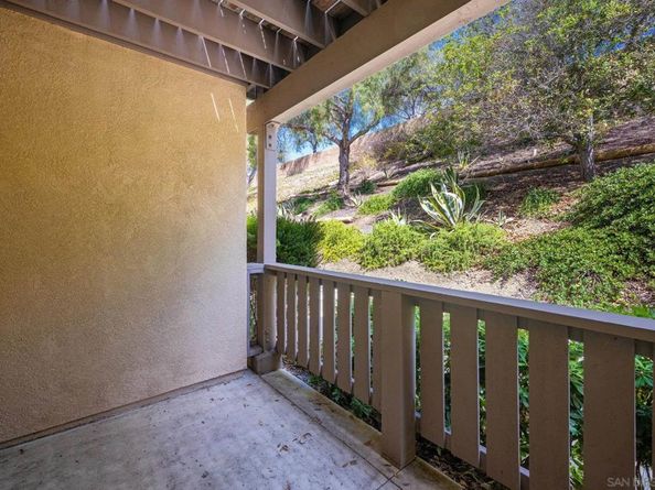 6008 Paseo Salinero, Carlsbad CA 92009