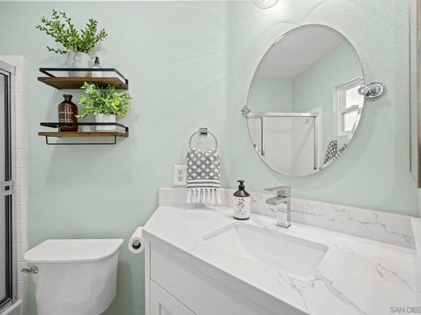 6008 Paseo Salinero, Carlsbad CA 92009