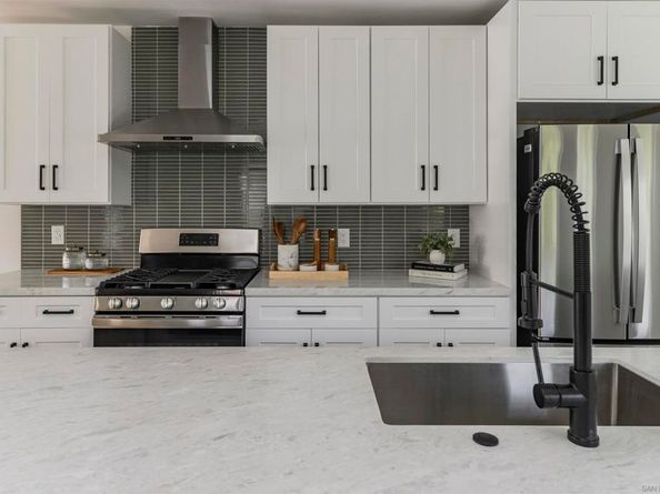 1028 30 Lincoln Ave, San Diego CA 92103