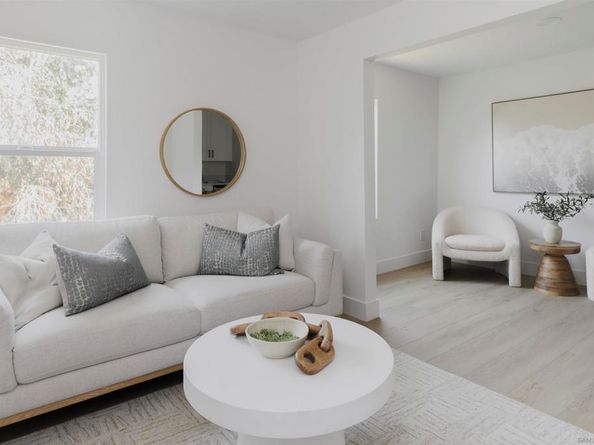 1028 30 Lincoln Ave, San Diego CA 92103