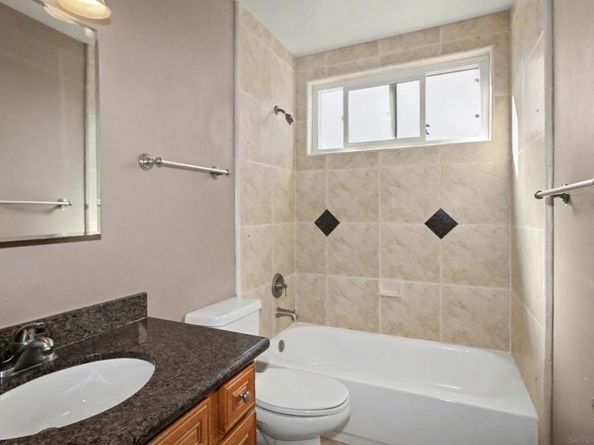 5511 Adelaide Ave 29, San Diego CA 92115