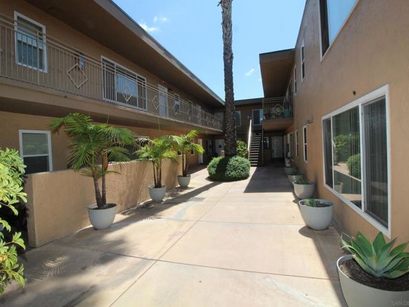 5511 Adelaide Ave 29, San Diego CA 92115