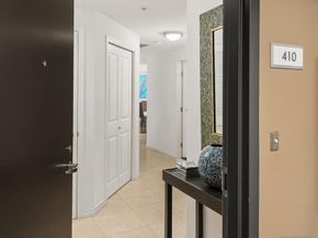 1431 Pacific Hwy 410, San Diego CA 92101