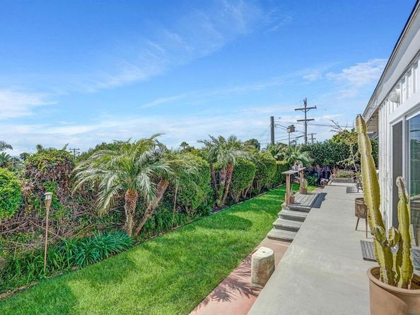 900 Cornish Dr, Encinitas CA 92024