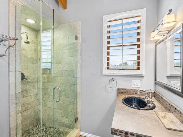 900 Cornish Dr, Encinitas CA 92024