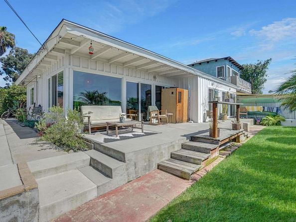 900 Cornish Dr, Encinitas CA 92024