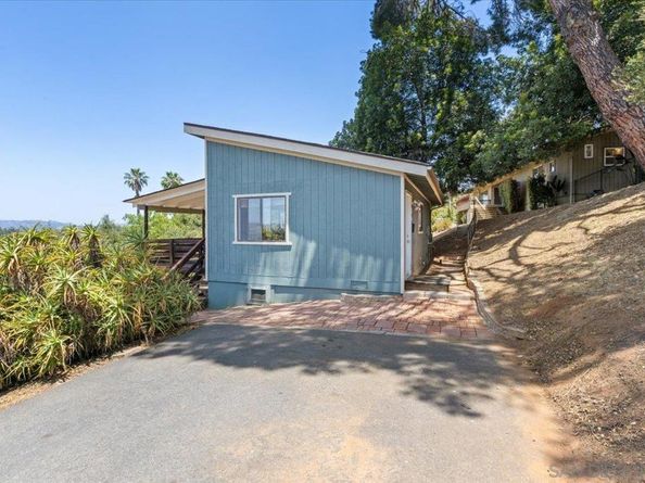 1421 Rincon Rd, Escondido CA 92025