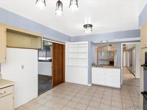 1421 Rincon Rd, Escondido CA 92025