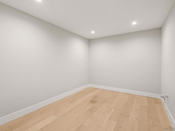 1505 Loring St, San Diego CA 92109