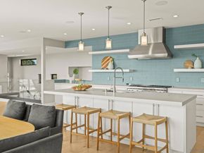 1505 Loring St, San Diego CA 92109